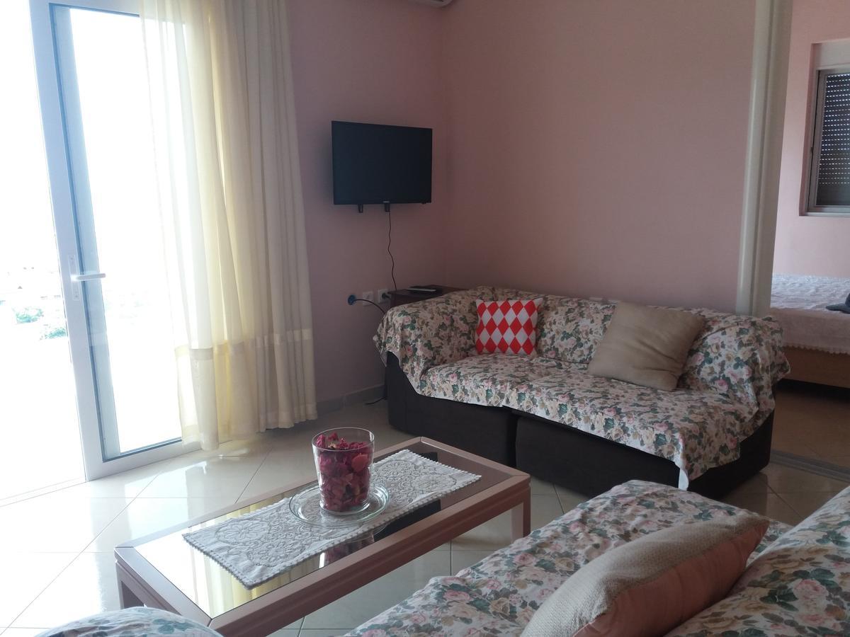 Apartment Adi ساراندا المظهر الخارجي الصورة