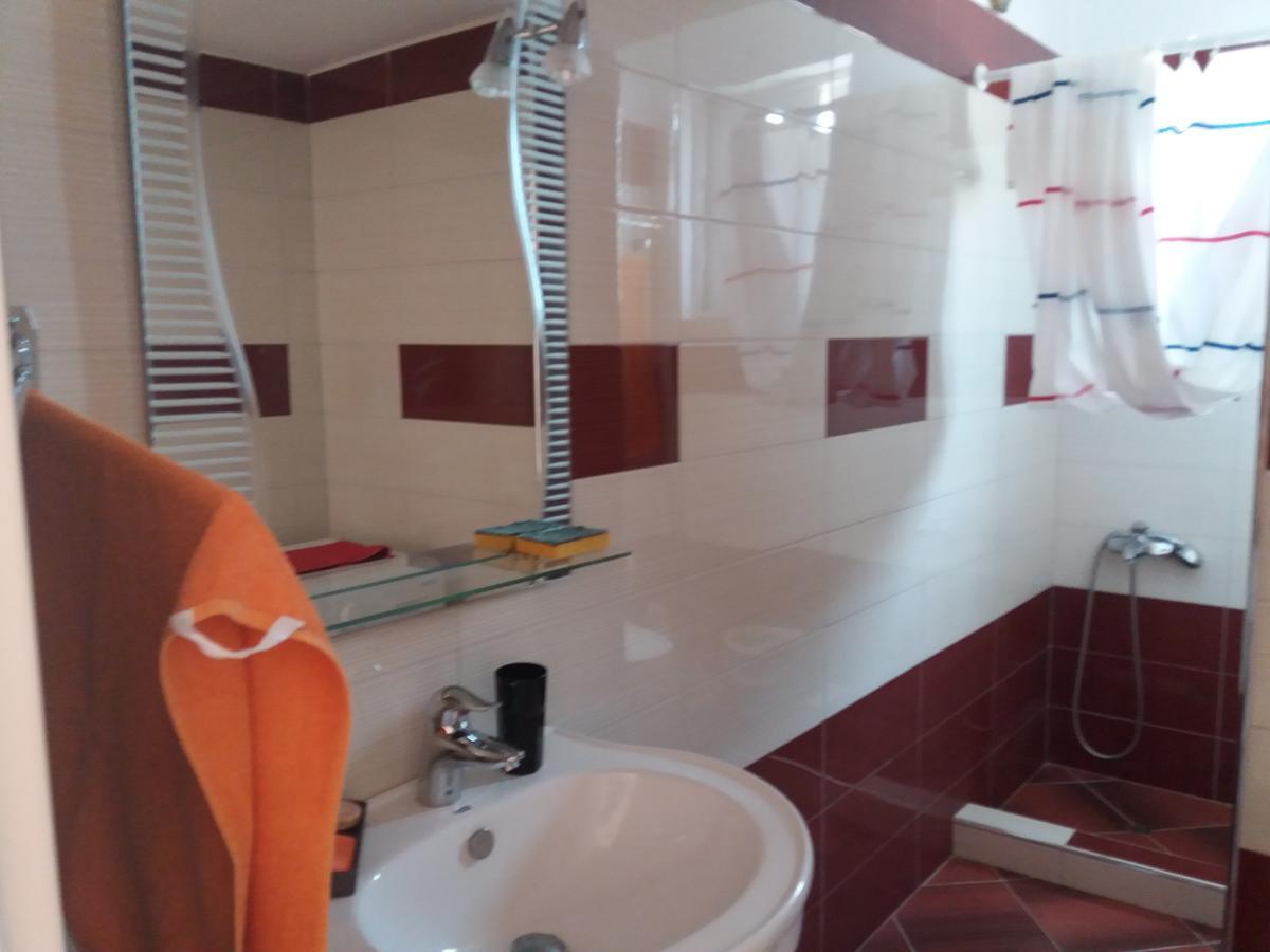 Apartment Adi ساراندا المظهر الخارجي الصورة